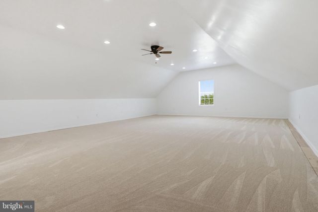 100 LILAC LN, Gilbertsville, PA 19525