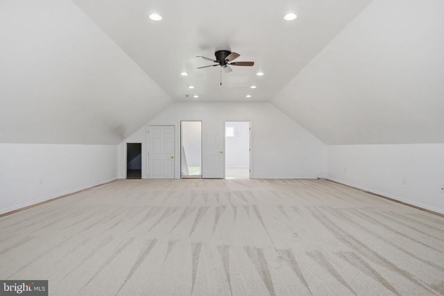 100 LILAC LN, Gilbertsville, PA 19525