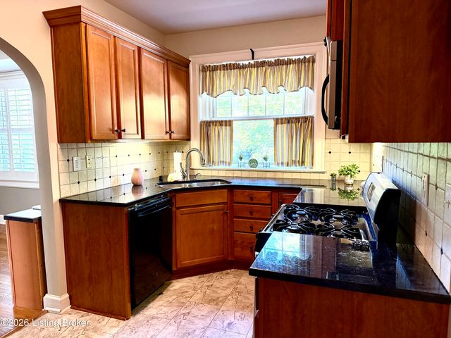 1601 Spring Dr APT 1, Louisville, KY 40205