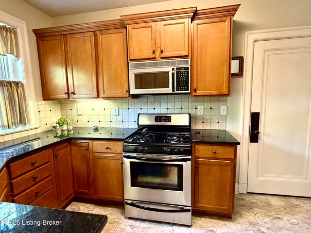 1601 Spring Dr APT 1, Louisville, KY 40205