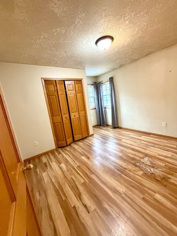 220 18th St SE, Minot, ND 58701