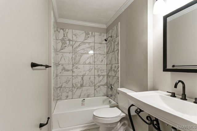 430 Forge Road, Deatsville, AL 36022