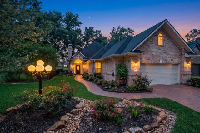 54 Winthrop Harbor S, Montgomery, TX 77356
