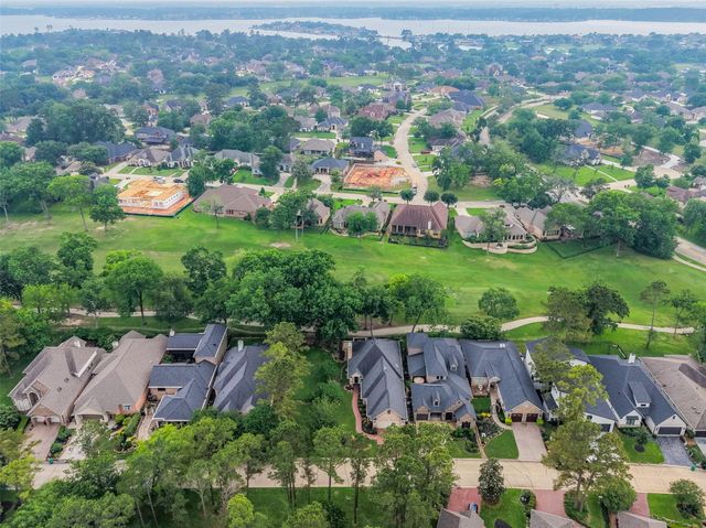 54 Winthrop Harbor S, Montgomery, TX 77356