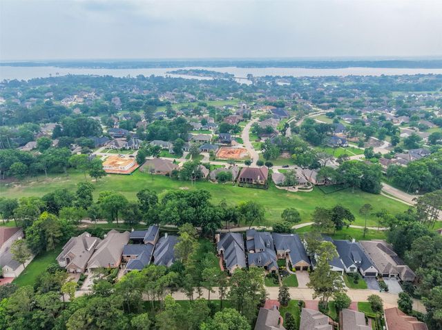 54 Winthrop Harbor S, Montgomery, TX 77356