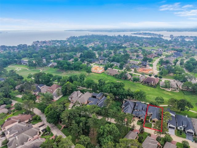 54 Winthrop Harbor S, Montgomery, TX 77356