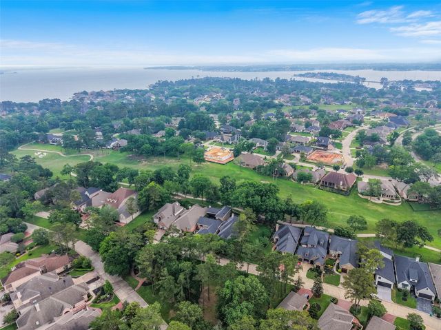 54 Winthrop Harbor S, Montgomery, TX 77356