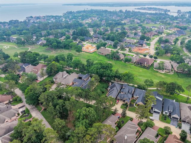 54 Winthrop Harbor S, Montgomery, TX 77356