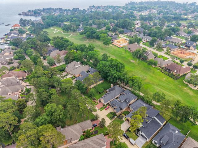 54 Winthrop Harbor S, Montgomery, TX 77356
