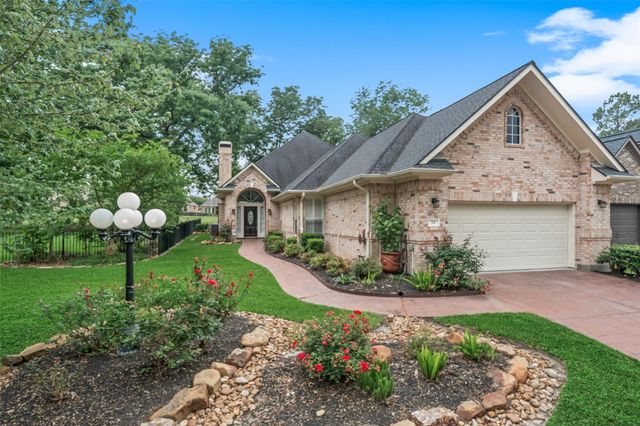 54 Winthrop Harbor S, Montgomery, TX 77356