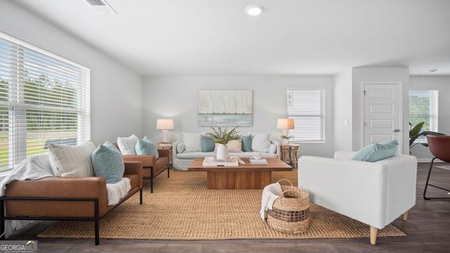 1050 Lakes Boulevard, Brunswick, GA 31525