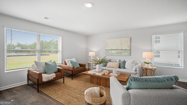1050 Lakes Boulevard, Brunswick, GA 31525