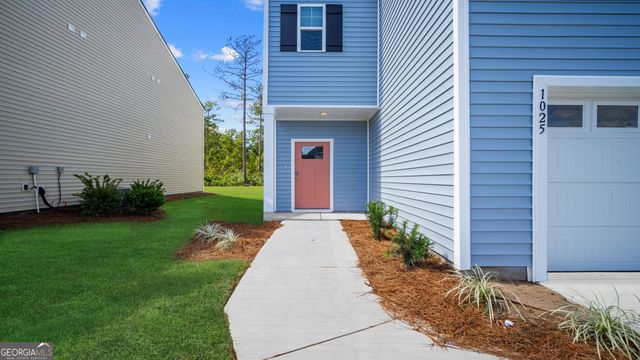 1050 Lakes Boulevard, Brunswick, GA 31525