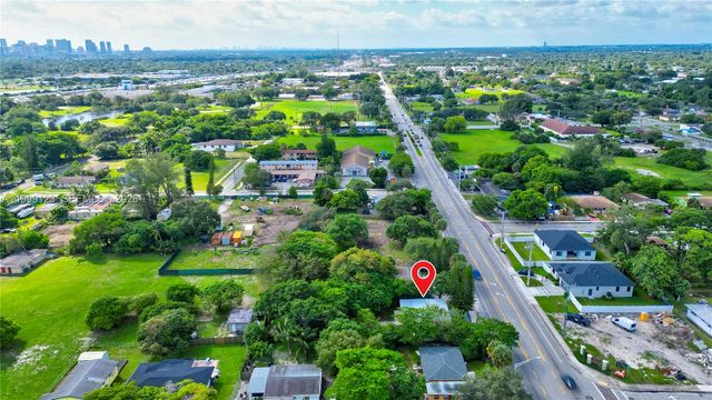 2736 NW 21st Ave, Oakland Park, FL 33311