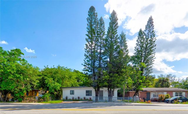 2736 NW 21st Ave, Oakland Park, FL 33311