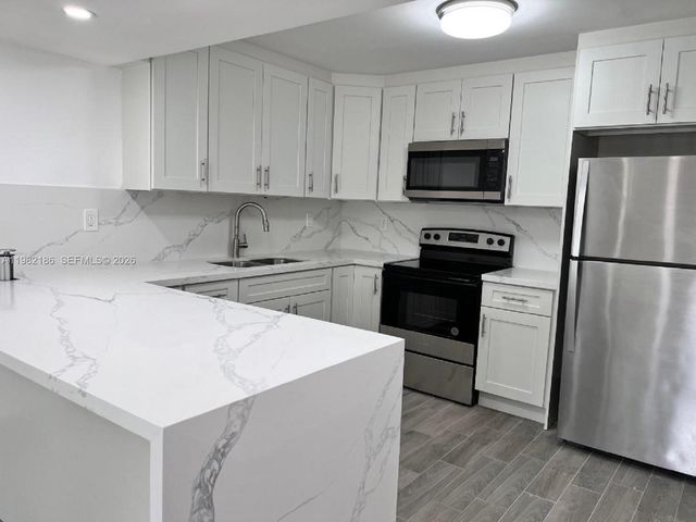 8820 SW 132nd Pl 203D-S, Miami, FL 33186