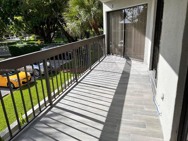 8820 SW 132nd Pl 203D-S, Miami, FL 33186