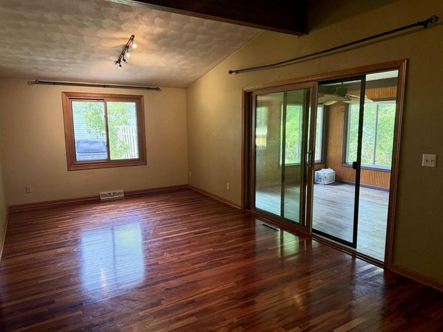 1475 Pineview Drive, Reedsburg, WI 53959