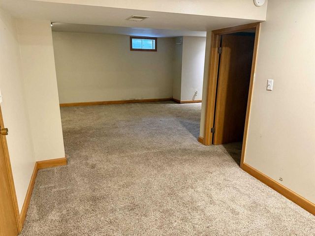 1475 Pineview Drive, Reedsburg, WI 53959