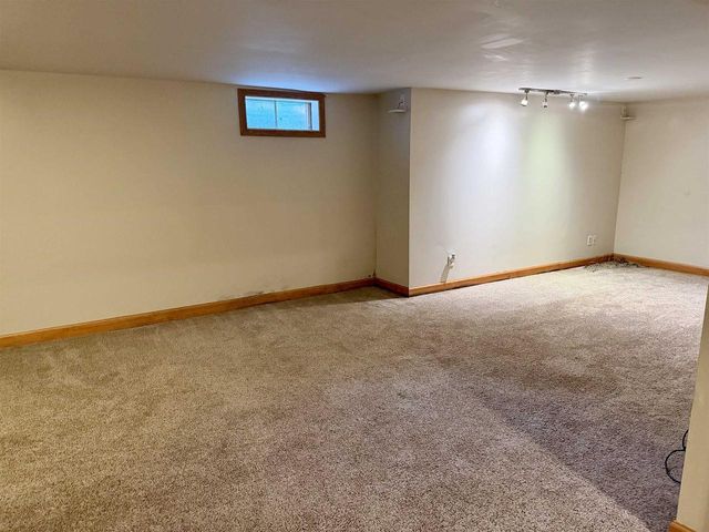 1475 Pineview Drive, Reedsburg, WI 53959