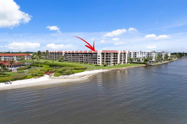 7020 Half Moon Circle 205, Hypoluxo, FL 33462