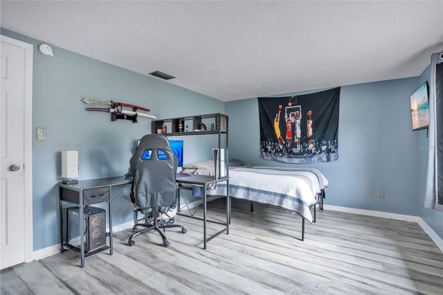 391 N WALTON AVENUE, Tarpon Springs, FL 34689