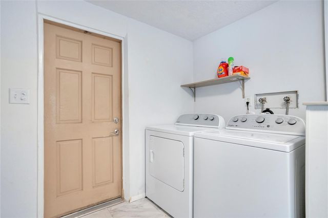 391 N WALTON AVENUE, Tarpon Springs, FL 34689