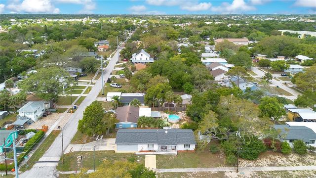 391 N WALTON AVENUE, Tarpon Springs, FL 34689