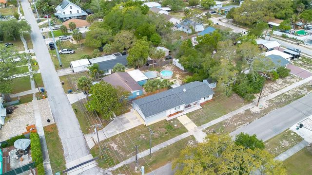 391 N WALTON AVENUE, Tarpon Springs, FL 34689