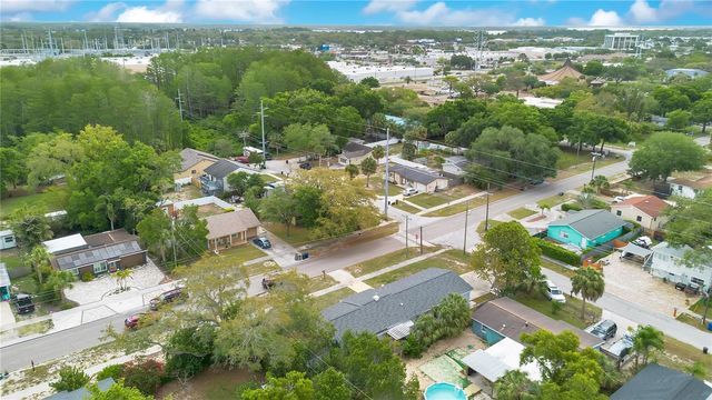 391 N WALTON AVENUE, Tarpon Springs, FL 34689