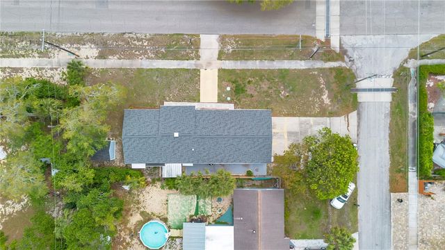 391 N WALTON AVENUE, Tarpon Springs, FL 34689