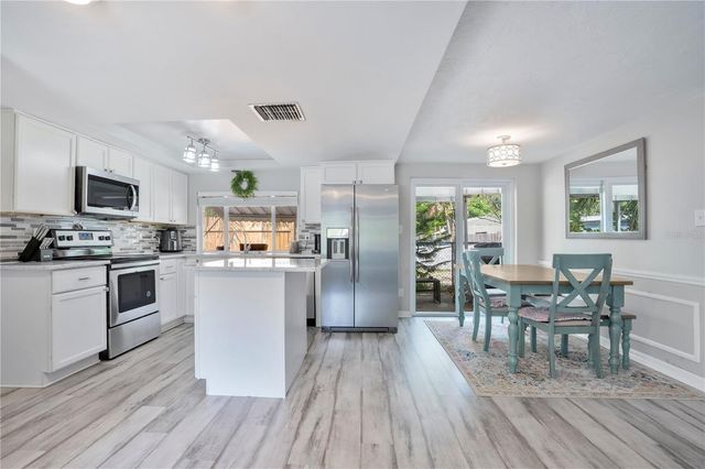 391 N WALTON AVENUE, Tarpon Springs, FL 34689