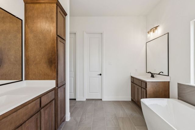 7016 Valley View Drive, Joshua, TX 76058