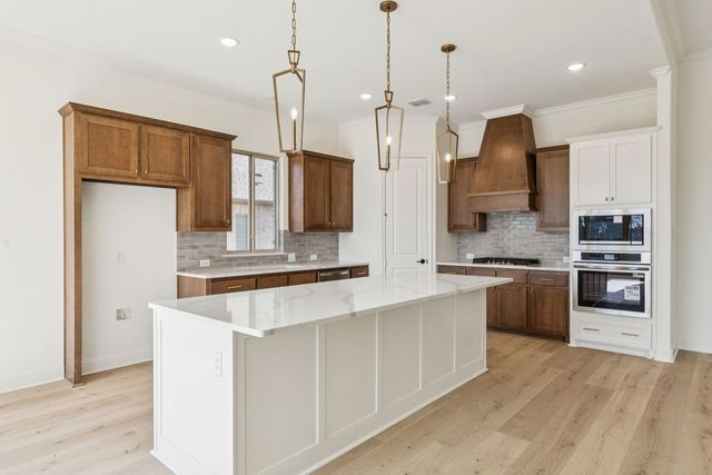 7016 Valley View Drive, Joshua, TX 76058