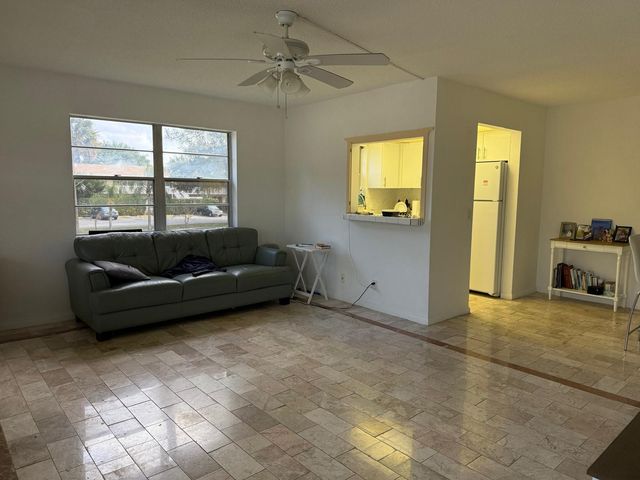 131 Sussex G 131, West Palm Beach, FL 33417
