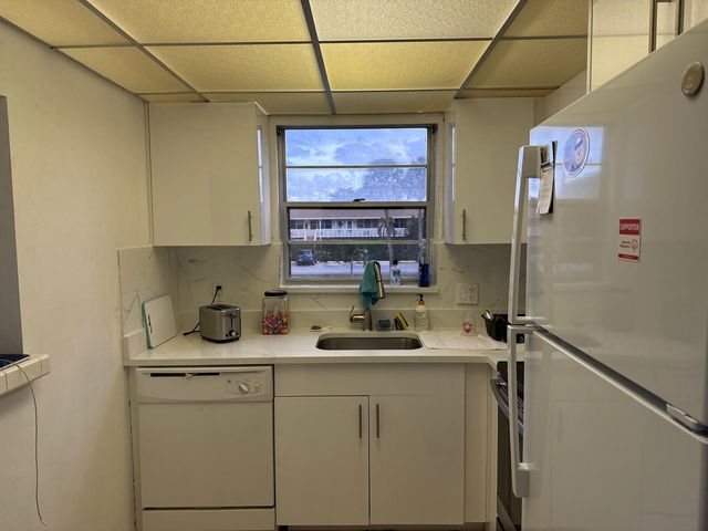 131 Sussex G 131, West Palm Beach, FL 33417