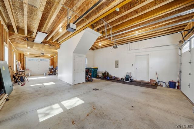 7228 Lower East Hill Road, Boston, NY 14033