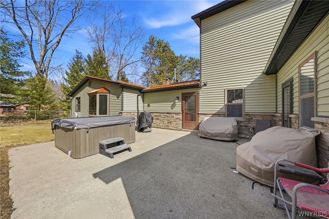 7228 Lower East Hill Road, Boston, NY 14033