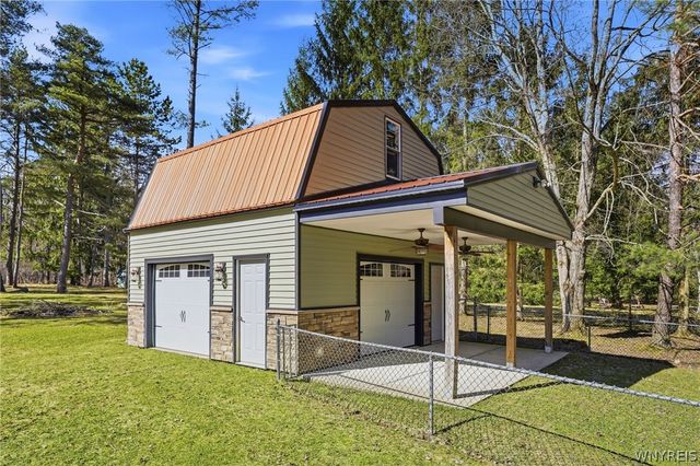 7228 Lower East Hill Road, Boston, NY 14033