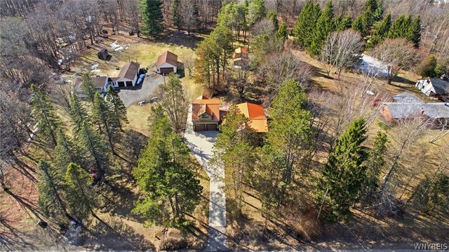 7228 Lower East Hill Road, Boston, NY 14033