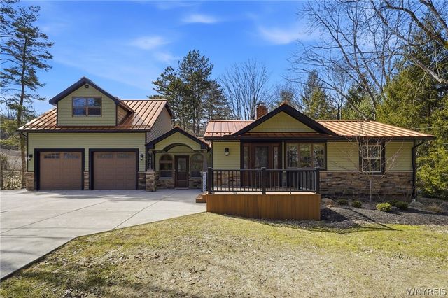 7228 Lower East Hill Road, Boston, NY 14033