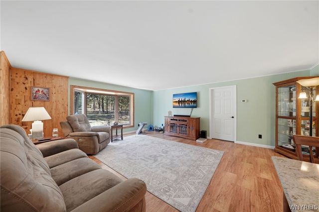 7228 Lower East Hill Road, Boston, NY 14033