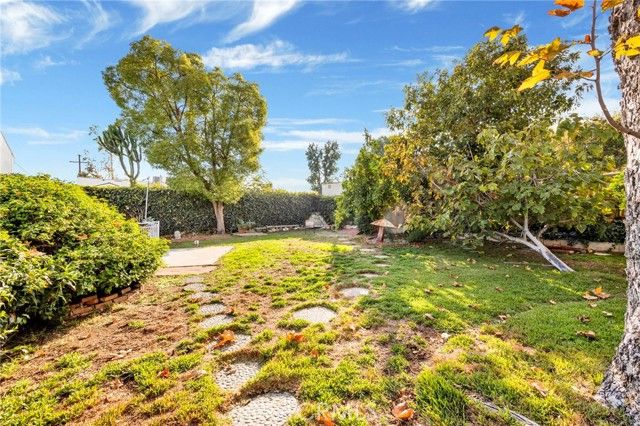 14748 Valerio Street, Van Nuys (los Angeles), CA 91405