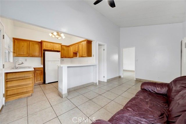 14748 Valerio Street, Van Nuys (los Angeles), CA 91405