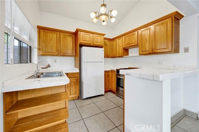 14748 Valerio Street, Van Nuys (los Angeles), CA 91405