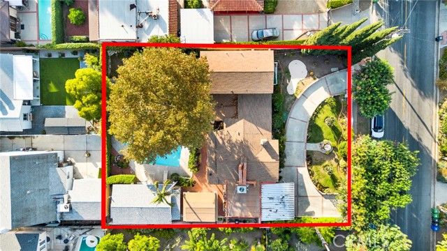 14748 Valerio Street, Van Nuys (los Angeles), CA 91405