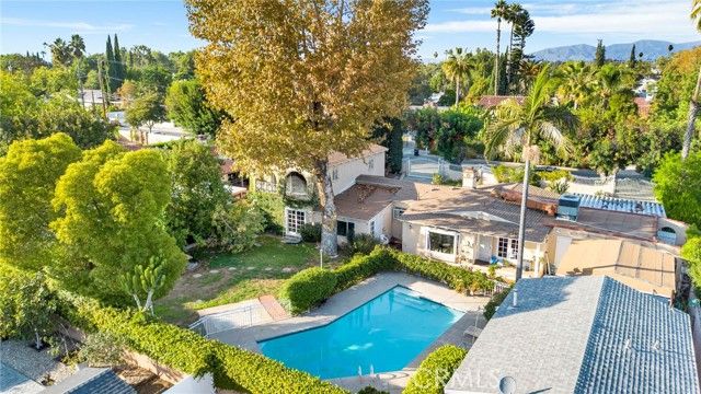 14748 Valerio Street, Van Nuys (los Angeles), CA 91405