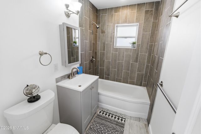 1755 Walden Drive, Las Cruces, NM 88001