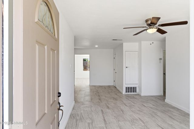 1755 Walden Drive, Las Cruces, NM 88001