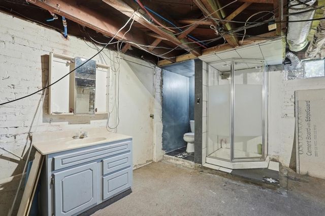 215 E Adams St, Crossville, TN 38555